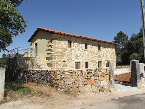 Refurbished stone house portugal 2
