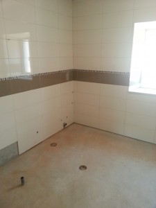 bathroom questions, portugal, new bathroom portugal, portuguese bathroom, bathroom problems, castelo construction,dampfix portugal, dampfixpt.