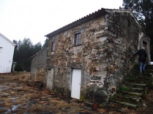 how to plaster an old Portuguese house, length of concrete floor joists in Portugal, building materials Portugal, reclaimed building materials Portugal, how to build a first floor deck, recommended insulation for walls in Portugal, Portuguese outside paint,	tiles for external terrace, ways of building well insulated house walls, house painting Portugal, staircases for small spaces, German terrace tiling, sandwich panels – Portugal, how to fit a damp proof membrane, Portuguese outside paint, plaster boarding old stone house,castelo construction, central portugal construction,building costs in Portugal, cost of building a house in Portugal,how are houses built in Portugal, how much to build a house in Portugal, insulate a stone house, home insulation in Algarve, portugal house plan, how much would it cost to build a house in Portugal, heating firms in central portugal sun shades outside of the house, rising damp in villa in Portugal, house cracks in Portugal, rain damage to stone house, leaking in house from rain. roof tile sagging in bedroom, rising damp in villa in portugal,how to build a sun shade, modern weather shades for building porch, pergolas rustica, wood sun shade, sun shades outside of the house,	pergola uk, wood pergola and glass, sun shades for pergola rustic wooden post pergola, pergolen, glass pergola, alpendres,self build in Portugal, traditional house plans in Portugal, architect costs in Portugal, 3 bedroom low cost house, Portugal house plan, off the shelf plaster moulding for ceilings, stone surround windows, how to make a window opening in a stone wall, enlarging window opening in stone wall, windows and doors Portugal,positioning a wood burning stove, best position for wood burning stove, wood burner positioning, wood burner positioning, best position to put a log burning stove, where to position a wood burning stove, best place to position a wood burning stove, positioning a log burner, best position for a wood stove,does borax kill woodworm, borax treatment for woodworm, borax,why do woodworm like grouting, sodium tetraborate decahydrate for woodworm, wood worm in old joists, borax and wood worms, dry rot in stone walls, borax to kill wood worms, Wood infestation insects, safe ecological woodworm treatment, roof tile sagging in bedroom, woodworm in Portugal,living in central Portugal, houses for sale Portugal,portugal stone house,stone house, Portugal, stone houses for sale,building a fiberglass swimming pool in portugal,penela Portugal, properties for old concrete structures, beams for removing concrete,builders in central portugal,penela building restrictions, portugal home builder,stone built houses, traditional stone wall building, building a house in Portugal,english speaking builder in tomar Portugal, cost of construction in Portugal, roofs in portugal,plaster boarding old stone house, Dry lining old stone house , drylining old stone house, windows in stone walls,how to renovate schist house,how to cover a wall boiler, gas boilers supply in Portugal, gas boiler servicing in Portugal, wood stove positioning,fibreglass swimming pools Portugal, swimming pools for sale in portugal,insulating stone walls, dry stone wall insulation, insulation for stone built houses, portugal building materials,portuguese new build costs,construction cost in Portugal, renovation and building cost in portugal,how steep stairs should be able, narrow and steep stairs,stone staircase,knocking through a wall for windows,insulating a stone built house,heating house with stone walls, stone built house,insulation, stone house insulation,fitting cornices ceiling,positioning a wood burning stove, damp problem Portugal, damp problem, best position for wood burning stove, can a wood burning stove cure damp, wood burner positioning, wood burner positioning, woodburner damp, rusty woodburner, best position to put a log burning stove, where to position a wood burning stove, best place to position a wood burning stove, positioning a log burner, best position for a wood stove, builders Portugal, English builders, English speaking Portuguese builders.Lisbon,Lisboa,Oporto,Porto,Braga,Amadora,Gaia, Queluz,Coimbra,Setubal,Agualva-Cacem,Almada,Abrantes,Agualva-Cacém,Sintra,Agueda,Albufeira,Alcácer do Sal,Alcobaça,Almada,Almeirim,Alverca do Ribatejo,Vila Franca de Xira,Amadora,Amarante,Amora,Seixal,Anadia,Aveiro,Barcelos,Barreiro,Beja,Braga,Bragança,Caldas da Rainha,Câmara de Lobos,Caniço,Santa Cruz,Cantanhede,Cartaxo,Castelo Branco,Chaves,Coimbra,Costa da Caparica,Almada,Covilhã,Elvas,Entroncamento,Ermesinde,Valongo,Esmoriz,Ovar,Espinho,Esposende,Estarreja,Estremoz,Évora,Fafe,Faro,Fátima,Ourém,Felgueiras,Figueira da Foz,Fiães,Santa Maria da Feira,Freamunde,Paços de Ferreira,Fundão,Gafanha,Nazaré,Ílhavo,Gandra,Paredes,Gondomar,Gouveia,Guarda,Guimarães,Horta,Ílhavo,Lagoa,Lagos,Lamego,Leiria,Lisbon,Lixa,Felgueiras,Loulé,Loures,Lourosa,Santa Maria da Feira,Macedo de Cavaleiros,Maia,Mangualde,Marco de Canaveses,Marinha Grande,Matosinhos,Mealhada,Mêda,Miranda do Douro,Mirandela,Montemor-o-Novo,Montijo,Moura,Odivelas,Olhão da Restauração,Olhão,Oliveira de Azeméis,Oliveira do Bairro,Oliveira do Hospital,Ourém,Ovar,Paços de Ferreira,Paredes,Penafiel,Peniche,Peso da Régua,Pinhel,Pombal,Ponta Delgada,Ponte de Sor,Portalegre,Portimão,Porto,Vila Baleira,Porto Santo,Póvoa de Santa Iria,Vila Franca de Xira,Póvoa de Varzim,Praia da Vitória,Quarteira,Loulé,Queluz,Sintra,Rebordosa,Paredes,Reguengos de Monsaraz,Ribeira Grande,Rio Maior,Rio Tinto,Gondomar,Sabugal,Sacavém,Loures,Santa Comba Dão,Santa Cruz,Santa Maria da Feira,Santana,Santarém,Santiago do Cacém,Santo Tirso,São João da Madeira,São Mamede de Infesta,Matosinhos,São Salvador de,Lordelo,Paredes,Seia,Seixal,Serpa,Setúbal,Silves,Sines,Tarouca,Tavira,Tomar,Tondela,Torres Novas,Torres Vedras.Trancoso,Trof,Brasão da vila de Valbom,Valbom,Gondomar,Vale de Cambra,Valongo,Valpaços,Vendas Novas,Viana do Castelo,Vila do Conde,Vila Franca de Xira,Vila Nova de Famalicão,Vila Nova de Foz Côa,Vila Nova de Gaia,Vila Nova de Santo André,Santiago do Cacém,Vila Real,Vila Real de Santo António,Viseu,Vizela,Figueira da Foz, dampfixpt, casteloconstruction.com